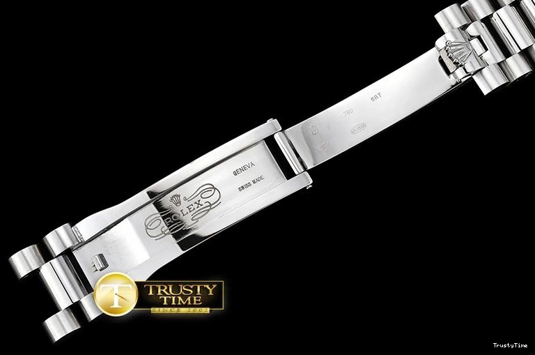 0118 RDD0214C – DayDate 36mm Classic 685